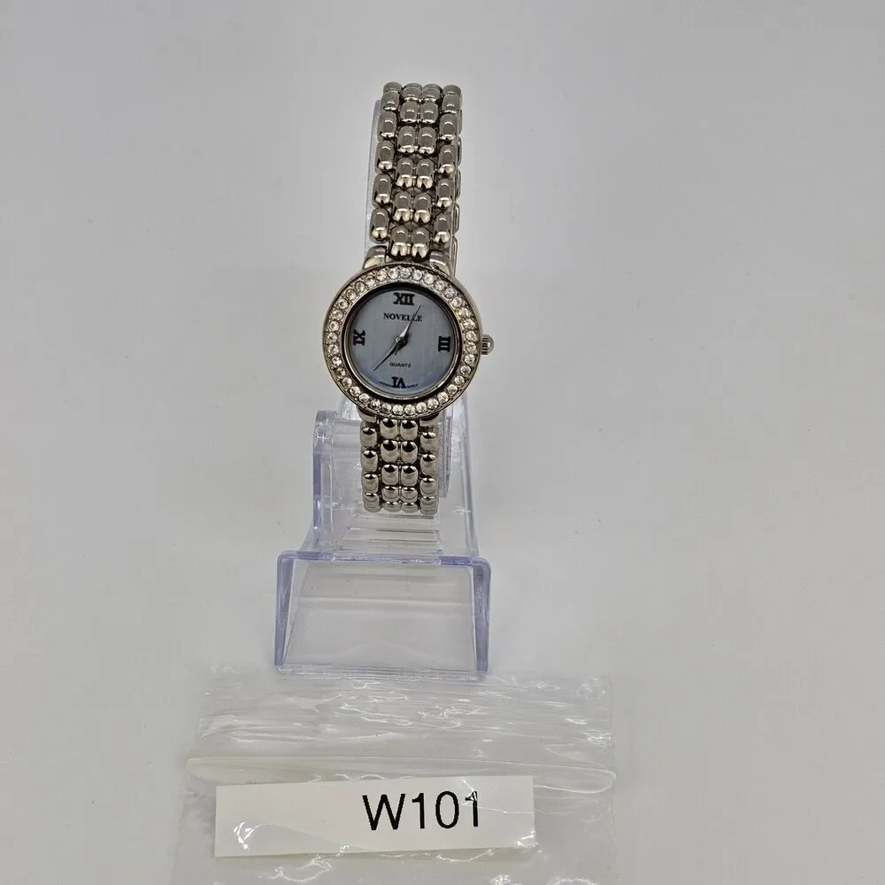 Novelle Women's Watch 26MM Blue Dial Crystal Bezel Gray‎ Bracelet 7